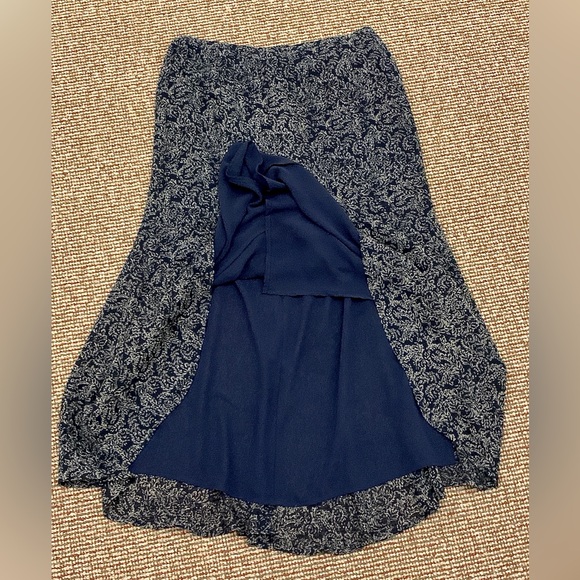 Women’s 12 Petite Dana Buchman 100% Silk Floral Pattern Skirt - Picture 5 of 11